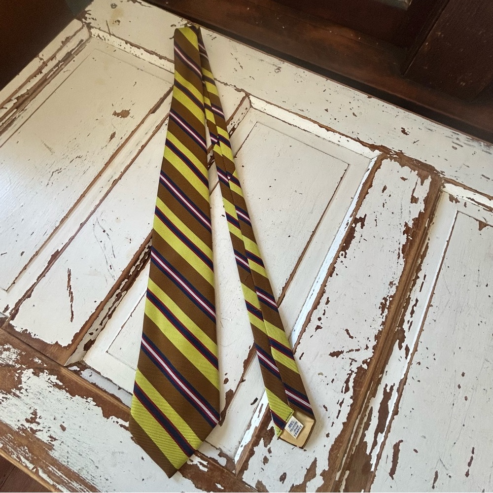 1960's or 1970's BAMBERGERS MENS STORE Mens Tie
